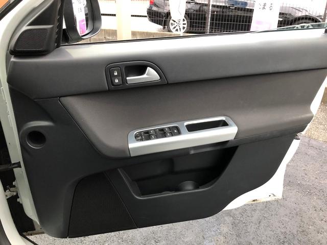 2.0eアクティブプラス/HDDナビ ハーフレザー HID(20枚目)