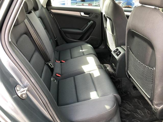 Ａ４ ２．０ＴＦＳＩ　／ナビ　フルセグＴＶ　バックカメラ　Ｂｌｕｅｔｏｏｔｈ　ＤＶＤ再生　オートキセノンライト　パワーシート　シートヒーター　衝突軽減ブレーキ　ブラインドスポット　アダプティブクルーズコントロール（19枚目）