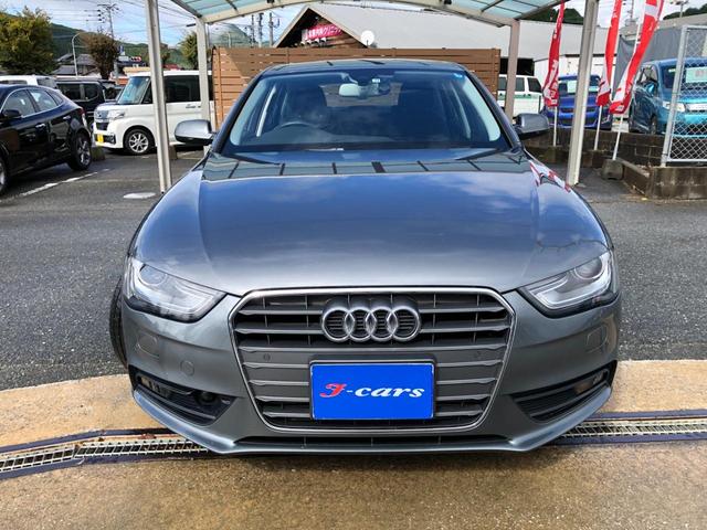 Ａ４ ２．０ＴＦＳＩ　／ナビ　フルセグＴＶ　バックカメラ　Ｂｌｕｅｔｏｏｔｈ　ＤＶＤ再生　オートキセノンライト　パワーシート　シートヒーター　衝突軽減ブレーキ　ブラインドスポット　アダプティブクルーズコントロール（41枚目）