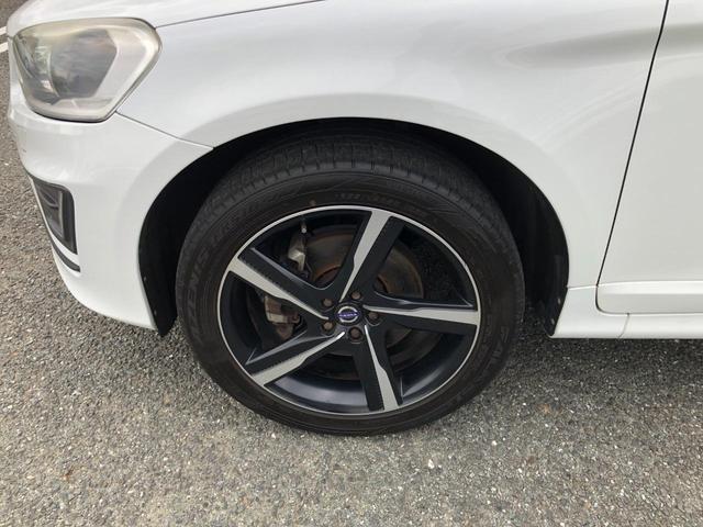 ＸＣ６０ Ｔ５　Ｒデザイン　／ナビ　フルセグＴＶ　バックカメラ　Ｂｌｕｅｔｏｏｔｈオーディオ　革シート　パワーシート　シートヒーター　オートキセノンライト　衝突軽減ブレーキ　アダプティブクルーズ　ブラインドスポット（32枚目）