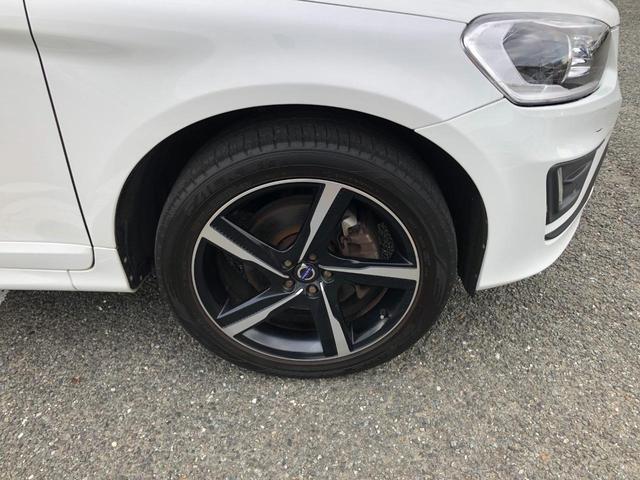 ＸＣ６０ Ｔ５　Ｒデザイン　／ナビ　フルセグＴＶ　バックカメラ　Ｂｌｕｅｔｏｏｔｈオーディオ　革シート　パワーシート　シートヒーター　オートキセノンライト　衝突軽減ブレーキ　アダプティブクルーズ　ブラインドスポット（35枚目）