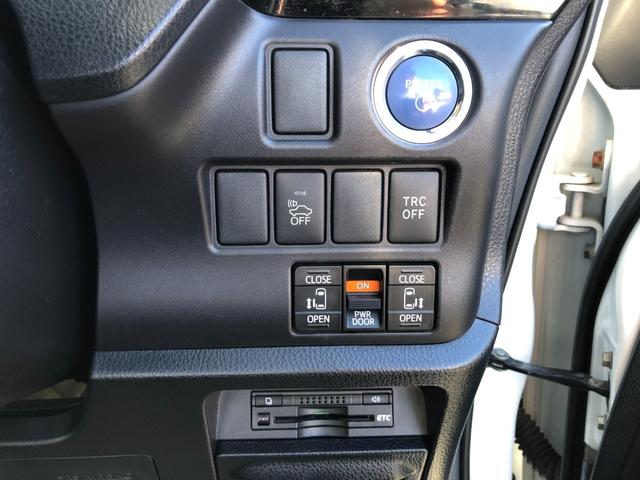 TOYOTA ESQUIRE HYBRID GI