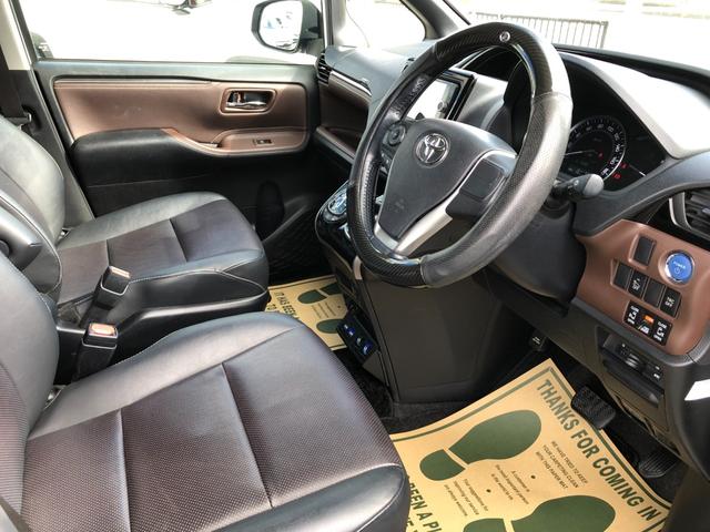 TOYOTA ESQUIRE HYBRID GI