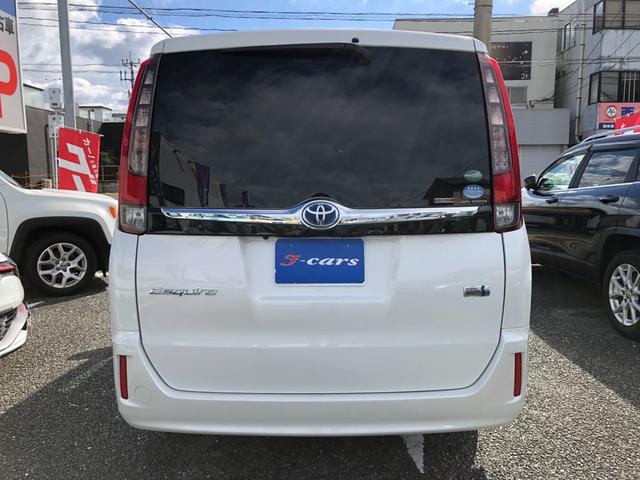 TOYOTA ESQUIRE HYBRID GI