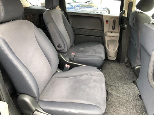 フリード Ｇ　ジャストセレクション　／ナビＴＶ　バックカメラ　両側パワースライド　オートキセノンライト　ＥＴＣ　２列目ウォークスルー　７人乗り　ワンオーナー　禁煙車（19枚目）