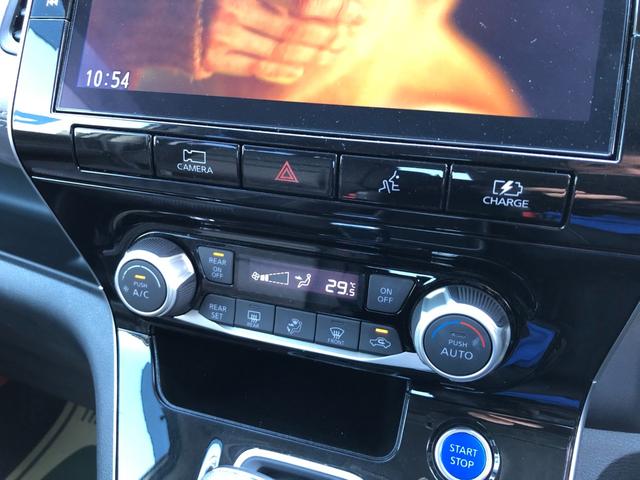 セレナ ｅ－パワー　ハイウェイスターＶ　／プロパイロット　１０インチナビ　アラウンドビューモニター　Ｂｌｕｅｔｏｏｔｈ　フリップダウンモニター　オートＬＥＤヘッドライト　衝突軽減　前後ソナー　踏み間違い防止　ブラインドスポット　禁煙車（16枚目）