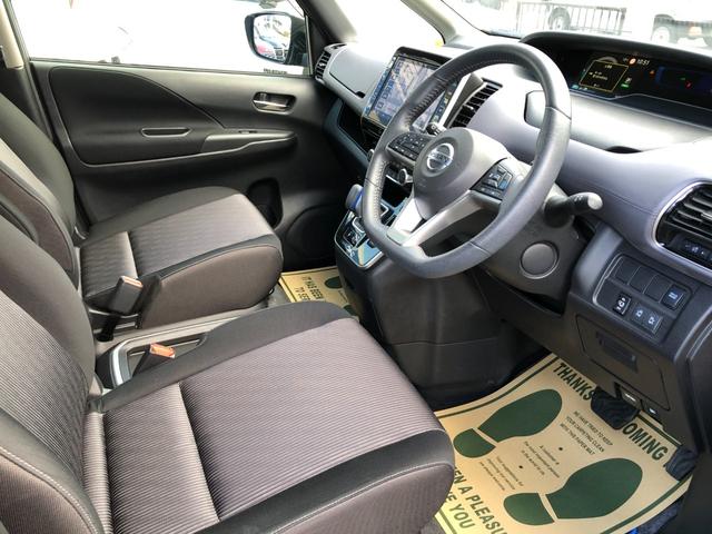 セレナ ｅ－パワー　ハイウェイスターＶ　／プロパイロット　１０インチナビ　アラウンドビューモニター　Ｂｌｕｅｔｏｏｔｈ　フリップダウンモニター　オートＬＥＤヘッドライト　衝突軽減　前後ソナー　踏み間違い防止　ブラインドスポット　禁煙車（18枚目）