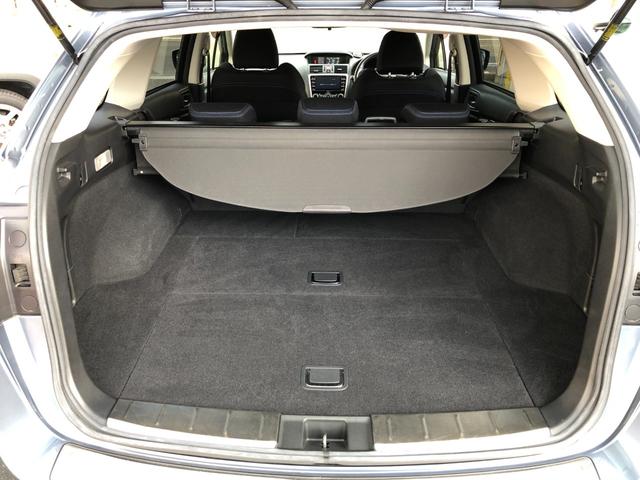 レヴォーグ １．６ＧＴ－Ｓアイサイト　／ナビ　フルセグＴＶ　バックカメラ　Ｂｌｕｅｔｏｏｔｈオーディオ　ＤＶＤ再生　オートＬＥＤヘッドライト　パドルシフト　ＥＴＣ　スマートキー　プッシュスタート　アダプティブクルーズ　衝突軽減ブレーキ（13枚目）