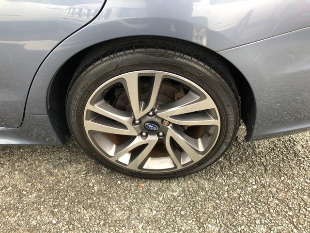 レヴォーグ １．６ＧＴ－Ｓアイサイト　／ナビ　フルセグＴＶ　バックカメラ　Ｂｌｕｅｔｏｏｔｈオーディオ　ＤＶＤ再生　オートＬＥＤヘッドライト　パドルシフト　ＥＴＣ　スマートキー　プッシュスタート　アダプティブクルーズ　衝突軽減ブレーキ（29枚目）