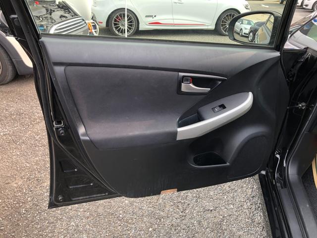 プリウス S /ナビ フルセグTV Bluetoothオーディオ オートキセノンライト ETC スマートキー ステアリングリモコン(28枚目)