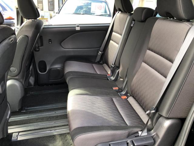 セレナ ハイウェイスターＶ　／プロパイロット　１０インチナビ　アラウンドビュー　Ｂｌｕｅｔｏｏｔｈ　フリップダウンモニター　ＬＥＤヘッドライト　衝突軽減ブレーキ　前後ソナー　踏み間違い防止　ブラインドスポット　１オーナー　禁煙車（18枚目）