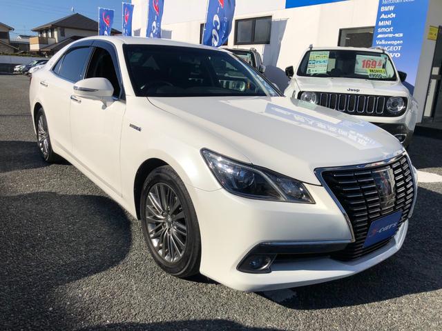 クラウンハイブリッド ロイヤルサルーン　ブラックスタイル　／ナビ　フルセグＴＶ　バックカメラ　Ｂｌｕｅｔｏｏｔｈオーディオ対応　パワーシート　シートヒーター　オートＬＥＤヘッドライト　クルーズコントロール　スマートキー　衝突軽減ブレーキ（7枚目）