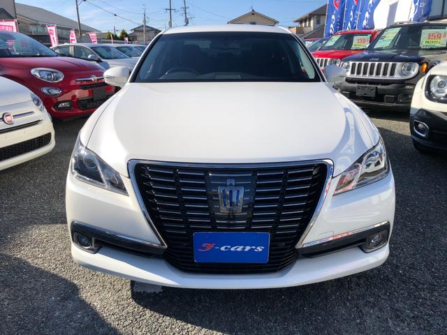 クラウンハイブリッド ロイヤルサルーン　ブラックスタイル　／ナビ　フルセグＴＶ　バックカメラ　Ｂｌｕｅｔｏｏｔｈオーディオ対応　パワーシート　シートヒーター　オートＬＥＤヘッドライト　クルーズコントロール　スマートキー　衝突軽減ブレーキ（42枚目）