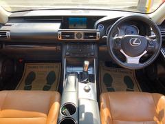 ☆整備工場☆　当社は国が認める整備工場を保有しております。輸入車専用の診断機を使い、点検後、調子の悪い箇所や作動しない箇所がございましたら、しっかり修理した上でご納車させて頂きますのでご安心下さい。 3