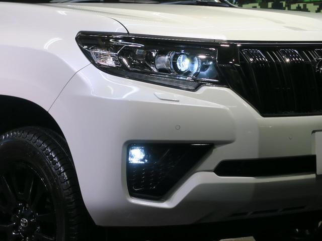 TX Lパッケージ・ブラックエディション 登録済未使用車 セーフティセンス サンルーフ ルーフレール クリアランスソナー レーダークルーズ LEDヘッド スマートキー 純正18インチアルミ オートマチックハイビーム(26枚目)