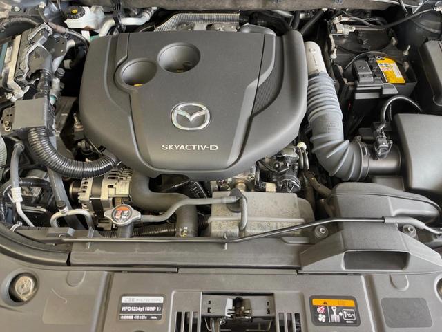 ＣＸ－５ ＸＤ　ブラックトーンエディション　禁煙車　１０．２５インチマツダコネクト　全周囲カメラ　ＢＯＳＥサウンド　衝突軽減　レーダークルーズ　ハーフレザーシート　グレード専用１９インチアルミ　パワーバックドア　ＬＥＤヘッド　スマートキー（18枚目）