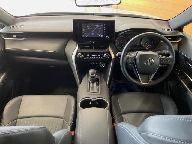 ハリアー Ｇ　禁煙車　レーダークルーズコントロール　ブラインドスポットモニター　デジタルインナーミラー１２．３型ディスプレイオーディオ　バックカメラ　純正革巻きステアリング　純正１８インチアルミ　パワーシート（2枚目）