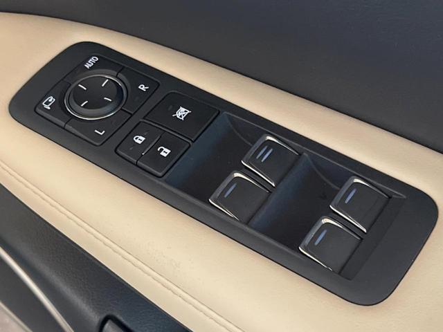 ＲＸ ＲＸ４５０ｈ　バージョンＬ　禁煙車　サンルーフ　１２．３インチメーカーナビ　全周囲カメラ　プリクラッシュセーフティ　レーダークルーズ　ブラインドスポットモニター　全席シートヒーター　メモリー機能付きパワーシート　ＬＥＤヘッド（29枚目）