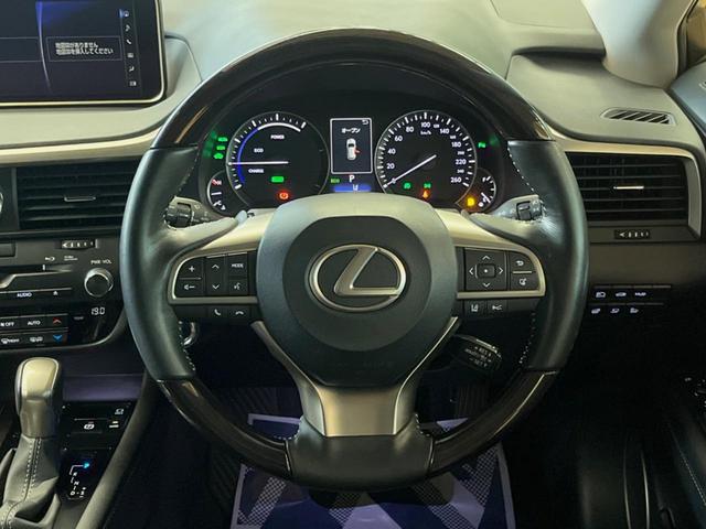 ＲＸ ＲＸ４５０ｈ　バージョンＬ　サンルーフ　１２．３インチメーカーナビ　全周囲カメラ　プリクラッシュセーフティ　レーダークルーズ　ブラインドスポットモニター　禁煙車　黒革シート　シートベンチレーション　シーケンシャルターンランプ（11枚目）