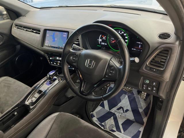 ヴェゼル ハイブリッドＲＳ・ホンダセンシング　純正８型ナビ　禁煙車　レーダークルーズ　レーンアシスト　シートヒーター　バックカメラ　ＬＥＤヘッド　純正１８インチアルミ　ハーフレザーシート　ＥＴＣ　スマートキー　Ｂｌｕｅｔｏｏｔｈ（30枚目）