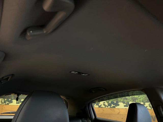 ヴェゼル ハイブリッドＲＳ・ホンダセンシング　純正８型ナビ　禁煙車　レーダークルーズ　レーンアシスト　シートヒーター　バックカメラ　ＬＥＤヘッド　純正１８インチアルミ　ハーフレザーシート　ＥＴＣ　スマートキー　Ｂｌｕｅｔｏｏｔｈ（31枚目）