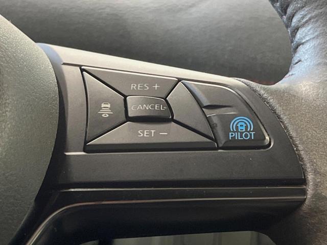 セレナ ニスモ 純正9型ナビ 全周囲カメラ プロパイロット フリップダウンモニター デジタルインナーミラー LEDヘッド ハンズフリーパワースライドドア エマージェンシーブレーキ デジタルインナーミラー 禁煙車(6枚目)
