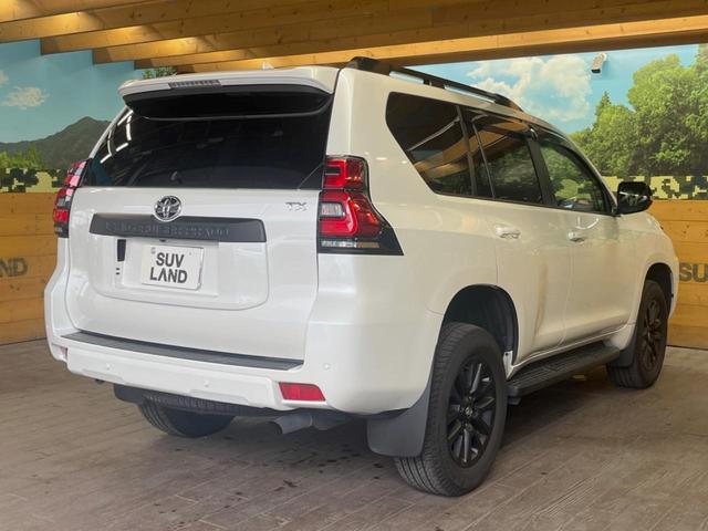 ランドクルーザープラド ＴＸ　Ｌパッケージ　マットブラックエディション　４ＷＤ　サンルーフ　９型ディスプレイオーディオ　全周囲カメラ　レーダークルーズ　パワーシート　シートベンチレーション　ＥＴＣ２．０　禁煙車　ブラインドスポットモニター　クリアランスソナー　ＬＥＤヘッド（18枚目）