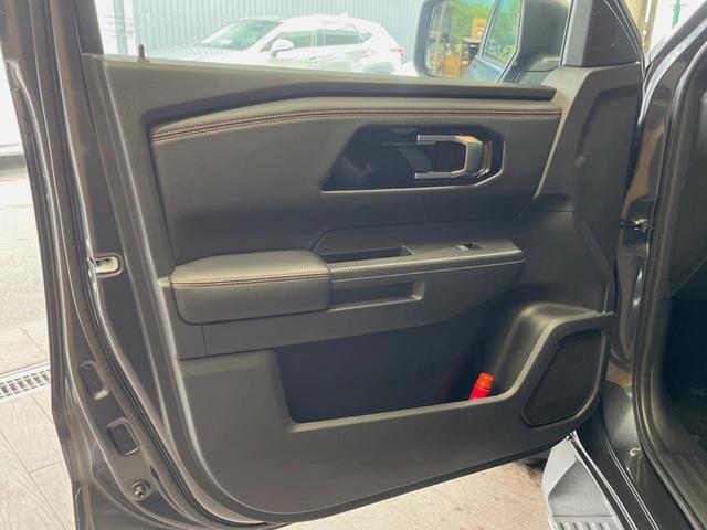 トライトン GSR 9インチディスプレイオーディオ 全周囲カメラ eアシスト レーダークルーズ ブラインドスポットモニター ベッドライナー デュアルオートエアコン LEDヘッド 禁煙車 18インチアルミ パワーシート(24枚目)