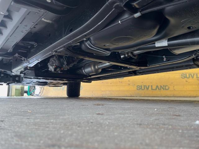 トライトン GSR 9インチディスプレイオーディオ 全周囲カメラ eアシスト レーダークルーズ ブラインドスポットモニター ベッドライナー デュアルオートエアコン LEDヘッド 禁煙車 18インチアルミ パワーシート(25枚目)