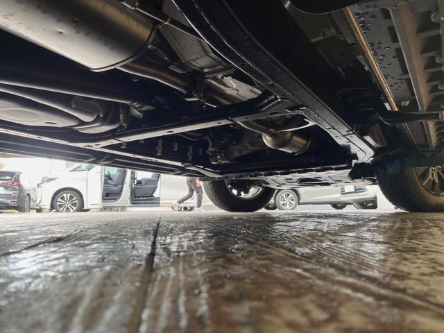 トライトン GSR 9インチディスプレイオーディオ 全周囲カメラ eアシスト レーダークルーズ ブラインドスポットモニター ベッドライナー デュアルオートエアコン LEDヘッド 禁煙車 18インチアルミ パワーシート(27枚目)