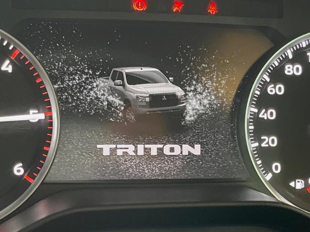 トライトン GSR 9インチディスプレイオーディオ 全周囲カメラ eアシスト レーダークルーズ ブラインドスポットモニター ベッドライナー デュアルオートエアコン LEDヘッド 禁煙車 18インチアルミ パワーシート(43枚目)