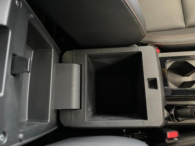 トライトン GSR 9インチディスプレイオーディオ 全周囲カメラ eアシスト レーダークルーズ ブラインドスポットモニター ベッドライナー デュアルオートエアコン LEDヘッド 禁煙車 18インチアルミ パワーシート(48枚目)