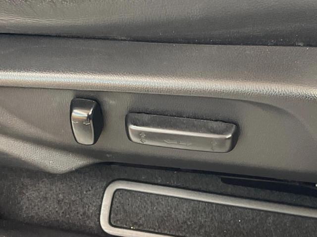 ヴェゼル ハイブリッドＺ・ホンダセンシング　禁煙車　純正ナビ　バックカメラ　レーダークルーズ　ＥＴＣ　シートヒーター　ホンダセンシング　スマートキー　純正革巻きステアリング　純正１７インチアルミ　ＬＥＤヘッドライト　ハーフレザーシート（7枚目）