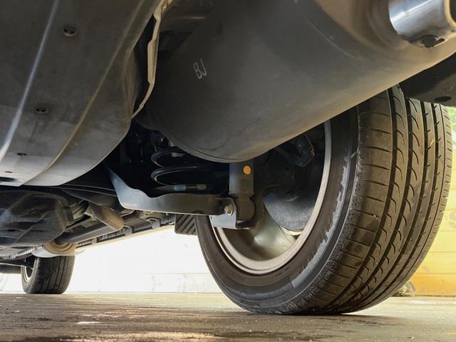 ヴェゼル ハイブリッドＺ・ホンダセンシング　禁煙車　純正ナビ　バックカメラ　レーダークルーズ　ＥＴＣ　シートヒーター　ホンダセンシング　スマートキー　純正革巻きステアリング　純正１７インチアルミ　ＬＥＤヘッドライト　ハーフレザーシート（21枚目）