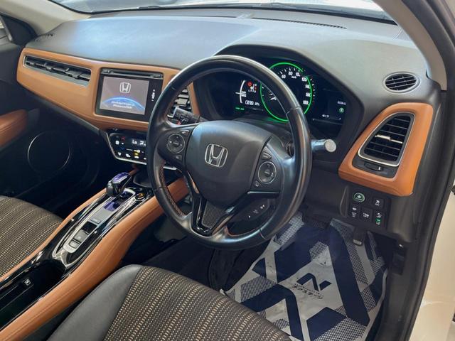 ヴェゼル ハイブリッドＺ・ホンダセンシング　禁煙車　純正ナビ　バックカメラ　レーダークルーズ　ＥＴＣ　シートヒーター　ホンダセンシング　スマートキー　純正革巻きステアリング　純正１７インチアルミ　ＬＥＤヘッドライト　ハーフレザーシート（37枚目）