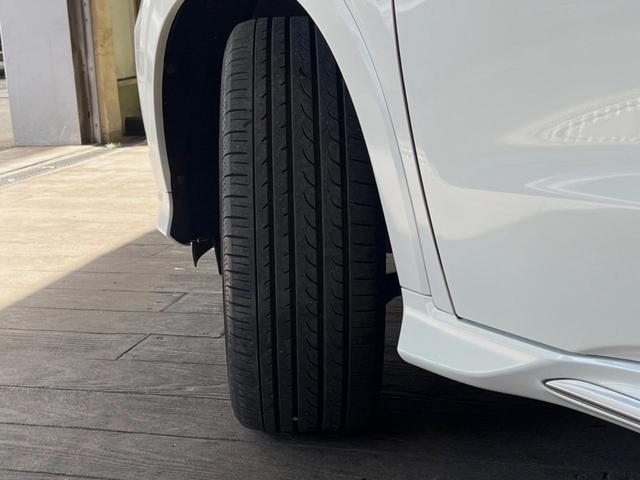 ヴェゼル ハイブリッドＺ・ホンダセンシング　禁煙車　純正ナビ　バックカメラ　レーダークルーズ　ＥＴＣ　シートヒーター　ホンダセンシング　スマートキー　純正革巻きステアリング　純正１７インチアルミ　ＬＥＤヘッドライト　ハーフレザーシート（45枚目）