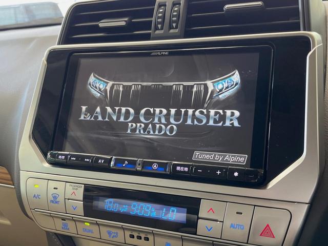 ランドクルーザープラド TX Lパッケージ マットブラックエディション 7人乗り サンルーフ BIG-X9型ナビ バックカメラ セーフティセンス レーダークルーズ フリップダウン ベージュ革シート シートベンチレーション LEDヘッド グレード専用18インチアルミ ETC(4枚目)