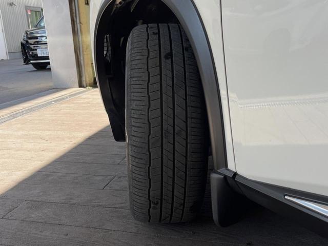 エクストレイル G e-4ORCE 禁煙車 サンルーフ ニッサンコネクト12.3型ディスプレイオーディオ 全周囲カメラ プロパイロット ブラインドスポットモニター シートヒーター 純正革巻きステアリング 純正19インチアルミ(25枚目)