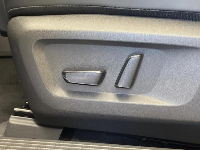 エクストレイル G e-4ORCE 禁煙車 サンルーフ ニッサンコネクト12.3型ディスプレイオーディオ 全周囲カメラ プロパイロット ブラインドスポットモニター シートヒーター 純正革巻きステアリング 純正19インチアルミ(28枚目)