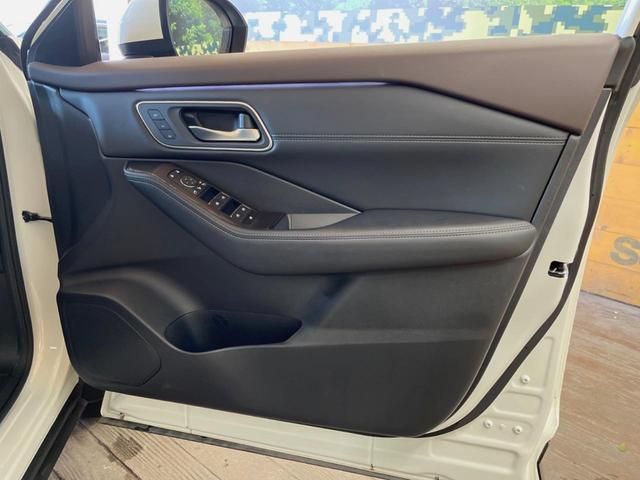 エクストレイル G e-4ORCE 禁煙車 サンルーフ ニッサンコネクト12.3型ディスプレイオーディオ 全周囲カメラ プロパイロット ブラインドスポットモニター シートヒーター 純正革巻きステアリング 純正19インチアルミ(35枚目)