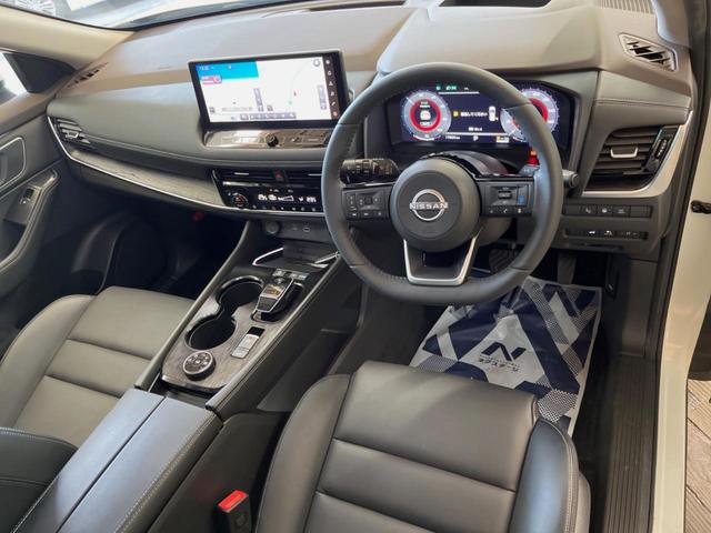 エクストレイル G e-4ORCE 禁煙車 サンルーフ ニッサンコネクト12.3型ディスプレイオーディオ 全周囲カメラ プロパイロット ブラインドスポットモニター シートヒーター 純正革巻きステアリング 純正19インチアルミ(39枚目)