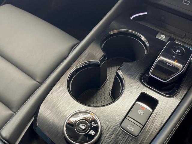 エクストレイル G e-4ORCE 禁煙車 サンルーフ ニッサンコネクト12.3型ディスプレイオーディオ 全周囲カメラ プロパイロット ブラインドスポットモニター シートヒーター 純正革巻きステアリング 純正19インチアルミ(51枚目)