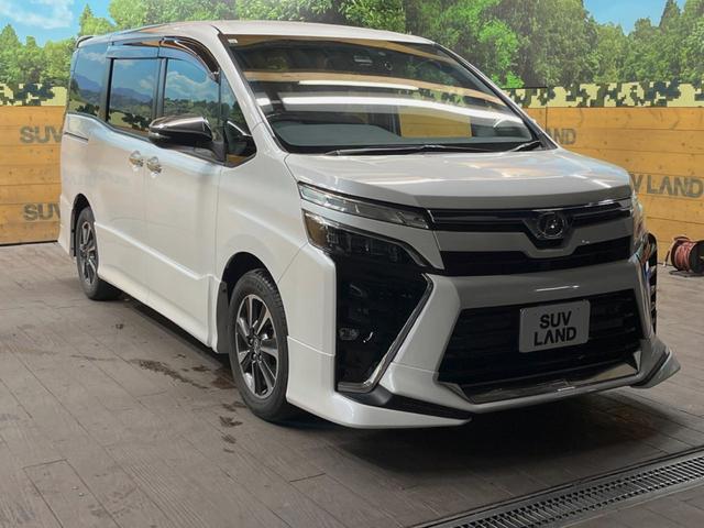 ヴォクシー ZS 煌II TRDエアロ 純正10インチナビ バックカメラ セーフティセンス 両側パワスラ クリアランスソナー フリップダウン LEDヘッド デュアルオートエアコン 16インチアルミ 革巻きステアリング ETC(16枚目)