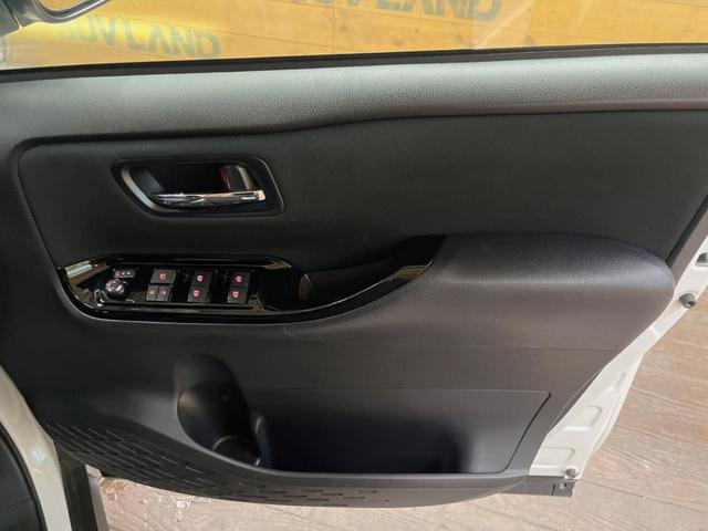 ヴォクシー ZS 煌II TRDエアロ 純正10インチナビ バックカメラ セーフティセンス 両側パワスラ クリアランスソナー フリップダウン LEDヘッド デュアルオートエアコン 16インチアルミ 革巻きステアリング ETC(28枚目)