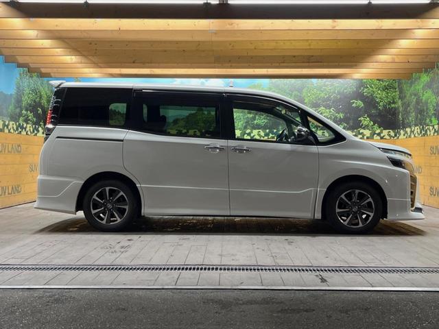 ヴォクシー ZS 煌II TRDエアロ 純正10インチナビ バックカメラ セーフティセンス 両側パワスラ クリアランスソナー フリップダウン LEDヘッド デュアルオートエアコン 16インチアルミ 革巻きステアリング ETC(51枚目)