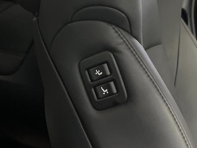 アルファード 2.5S Cパッケージ 禁煙車 純正9型ディスプレイオーディオ バックカメラ 12.8型フリップダウンモニター レーダークルーズコントロール シートベンチレーション 純正ウッドコンビステアリング 純正18インチアルミ(37枚目)