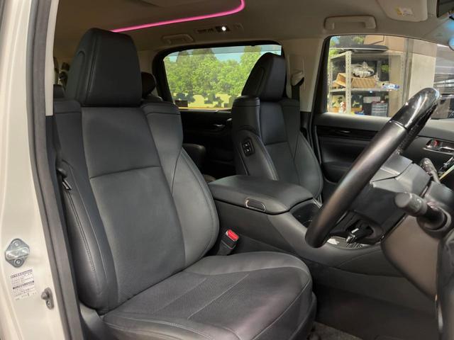 アルファード 2.5S Cパッケージ 禁煙車 純正9型ディスプレイオーディオ バックカメラ 12.8型フリップダウンモニター レーダークルーズコントロール シートベンチレーション 純正ウッドコンビステアリング 純正18インチアルミ(38枚目)
