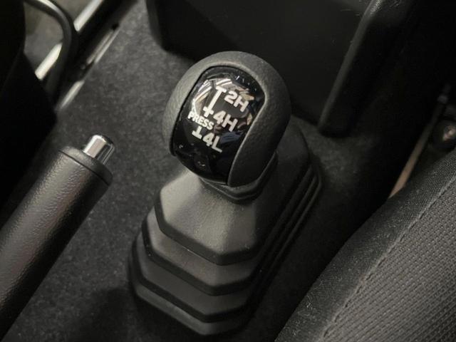 ジムニー XC 4WD ターボ 純正8インチナビ バックカメラ セーフティサポート クルーズコントロール シートヒーター LEDヘッド ダウンヒルアシスト 革巻きステアリング スマートキー ETCビルトイン(7枚目)