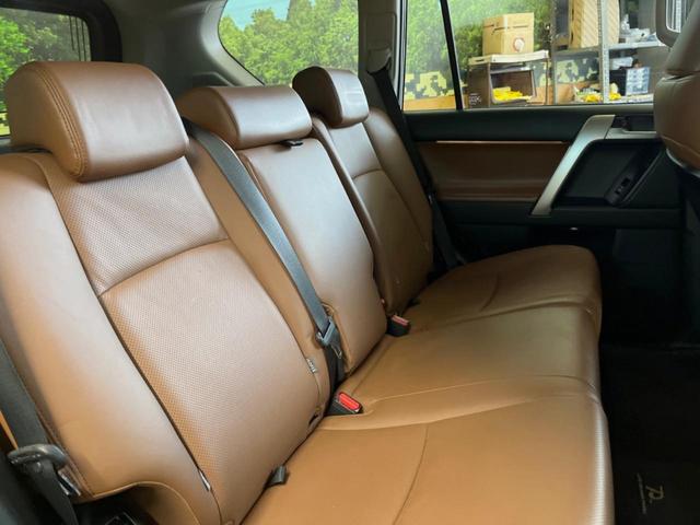 ランドクルーザープラド TX Lパッケージ 70thアニバーサリーリミテッド 4WD サンルーフ 全周囲カメラ トヨタセーフティセンス レーダークルーズ 禁煙車 レザーシート 前席シートエアコン 全席パワーシート ドライブレコーダー ルーフレール ETC2.0(9枚目)