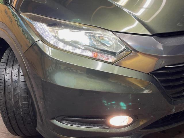 ヴェゼル ハイブリッドZ 純正ナビ バックカメラ クルーズコントロール シートヒーター 横滑り防止機能 スマートキー 純正革巻きステアリング 純正17インチアルミホイール 電動パーキング 左右独立オートエアコン(14枚目)